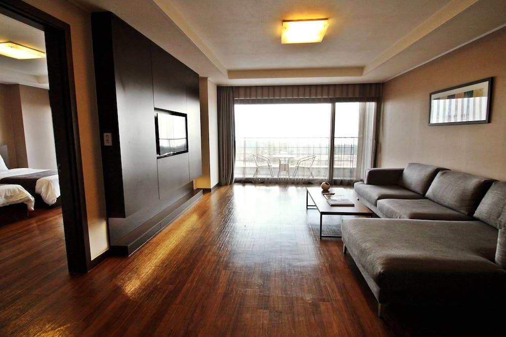 Luceville Seogwipo Extérieur photo